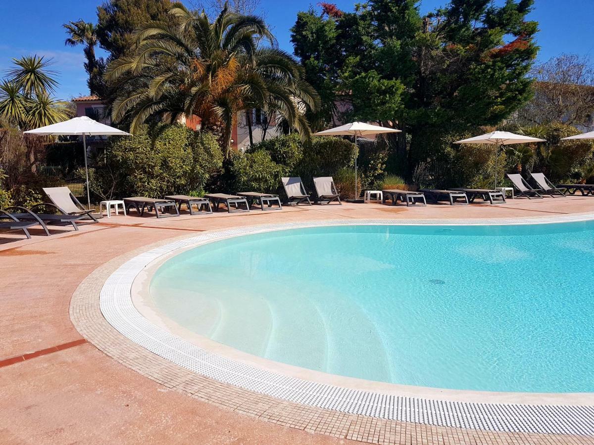 Les Ecrins De La Badine - Hameaux Apartment Hyères Екстериор снимка